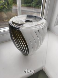 Vintage Murano Dino Martens Style Mezza Filigana Bianco Nero Art Glass Vase