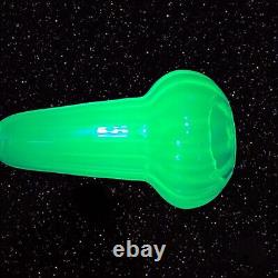 Vintage Uranium Art Glass Vase Bright Green w Amber UV Glow Hand Blown 10T 5W