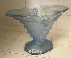 Walther & Sohne Schmetterling Vase Art Deco Lady Butterfly Vase Blue Satin 1930s