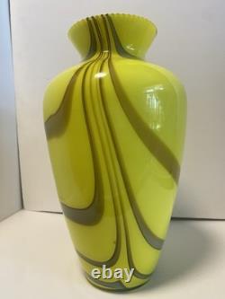 Yellow and grey striped Empoli glass vase by Vetreria Artigiana Sanminiatello