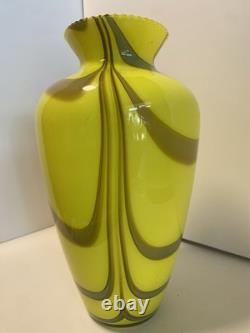 Yellow and grey striped Empoli glass vase by Vetreria Artigiana Sanminiatello