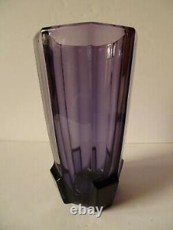 199,99 $ Vente Moser Art Glass Améthyste Vase De Coupe À Panneaux Non Signé