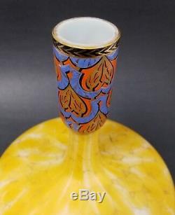 Antique Harrach Mouvement Esthétique Art Glass Vase