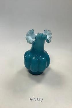 Beau vase en verre d'art bleu