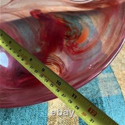 Belle grande coupe en verre art rouge de style Murano vintage vers 1960. Signée, affaire.