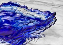 Bol de service en verre soufflé abstrait bleu glace du milieu du siècle
