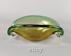 Bol en verre Murano en forme de coquille de palourde vert et ambre ombragé des années 1950