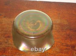 Bol en verre irisé vert clair autrichien bohémien Art Nouveau