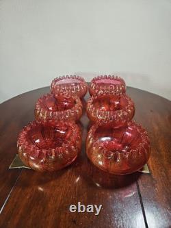 Bols à rincer en verre de cranberry victorien antique soufflés à la main avec aventurine