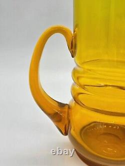 Carafe et verres en verre d'art scandinave MCM 7 pièces jaune vif avec lueur orange