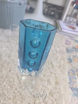 Cet objet est un vase Traffic Light de Whitefriars par Geoffrey Baxter