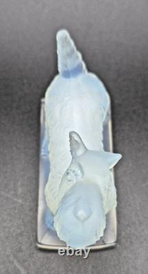 Chien Scottie en verre opalescent Art Déco Sabino de Paris, sans dommage, 4,25 pouces de long