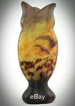 Daum Nancy Art Nouveau Acide Etched'bats '-'chauves Souris' Vase En Verre Camée