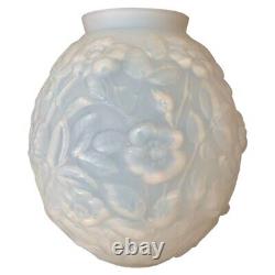 Décoration Florale De Vase Opalescent Art Vertique Verlys Signé Avec Pression 20ème