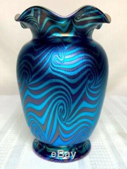 Durand Art Glass, Blue King Tut Vase, Très Belle Excellente