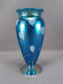 Durand Hearts & Vin Luster Bleu Irisé 2028 1/2 Vase En Verre D'art