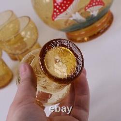 Ensemble de carafe et six verres en verre tchèque en forme de champignon, ambre craquelé, milieu du siècle.