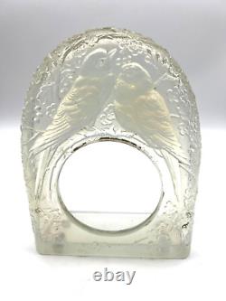 Étui de pendule en verre Art Déco de style Lalique givré avec des oiseaux amoureux vintage.