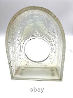 Étui de pendule en verre Art Déco de style Lalique givré avec des oiseaux amoureux vintage.