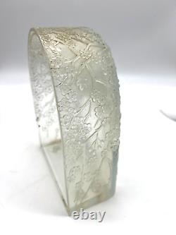 Étui de pendule en verre Art Déco de style Lalique givré avec des oiseaux amoureux vintage.