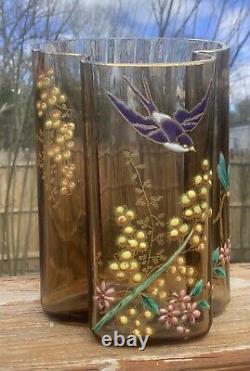 Exceptionnelle Moser Émameled Art Glass Swallow And Dragonfly Vase