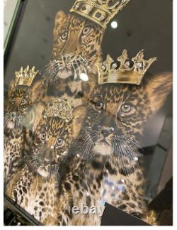 Famille de 4 guépards - Cadre mural en miroir avec couronne - Art 55cm x 55cm