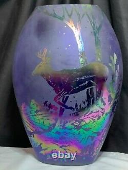 Fenton Art Glass Favrene Artiste Signé Stag Vase Sable Sculpté
