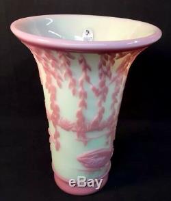 Fenton Art Glass Proof Designer Graceful Beauté Le Vert Birman Vase