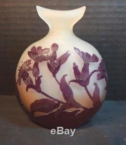 Galle Floral Cameo Art Glass Vase Cabinet