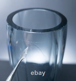 Geoffrey Baxter pour Whitefriars, vase en verre d’art Arctic Blue, début des années 1960