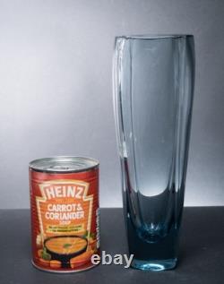 Geoffrey Baxter pour Whitefriars, vase en verre d’art Arctic Blue, début des années 1960