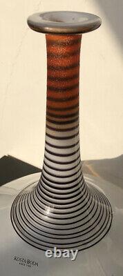 Grand Signé Bertil Vallien Kosta Boda Sweden Art Glass Vase, H 9 1/2, D 9