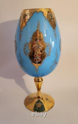 Grand Vase Vintage Opulent en Verre Opalin Bleu Vénitien avec Centre de Table en Or et Floral