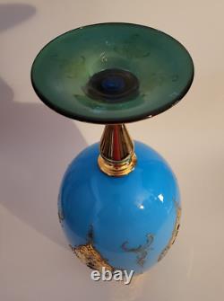 Grand Vase Vintage Opulent en Verre Opalin Bleu Vénitien avec Centre de Table en Or et Floral