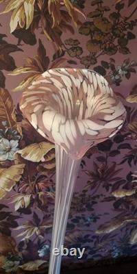 Grand vase en verre d'art en forme de Jack-in-the-Pulpit 31 Tourbillon soufflé à la main style Murano/Studio