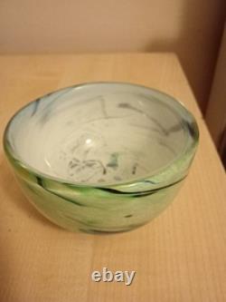 Heikki Orvola C. 1992 Verre d’art de studio signé sur la base. Pièce magnifique