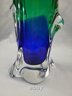 Josef Hospodka Verre d'art vintage de Chribska Glassworks en Tchéquie Vase en verre sommerso excellent
