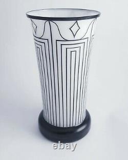 Jugendstil Josef Hoffmann Wiener Werkstätte Vase Glass Überfang Art Déco