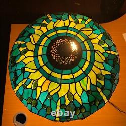 Lampe de plafond de style Tiffany / Lumière verte de Dragonfly Art 16 Abat-jour artisanal Maison