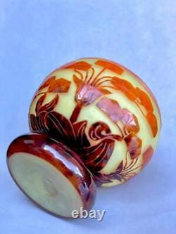 Le Verre Francais Schneider Art Deco Cameo Vase