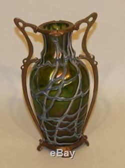 Loetz Autriche Art Nouveau Vase En Art Sur Trellis Vert Fileté Monté Dans Un Cadre