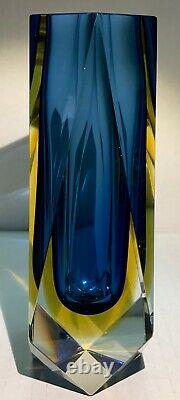 MID Century Modern Murano Art Glass Vase Par Alessandro Mandruzzato