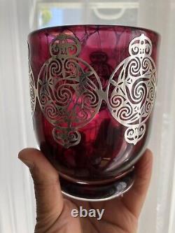 Magnifique Laugharne Art Vase Vase Cup Argent Overlay Hallmarked Rose Canneberge