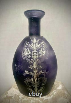 Magnifique vase en verre artistique gravé, noir givré, améthyste et violet