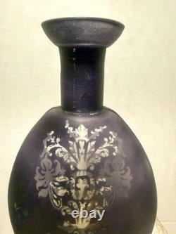 Magnifique vase en verre artistique gravé, noir givré, améthyste et violet