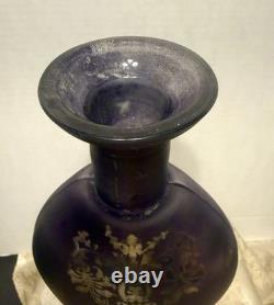 Magnifique vase en verre artistique gravé, noir givré, améthyste et violet