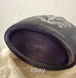 Magnifique vase en verre artistique gravé, noir givré, améthyste et violet