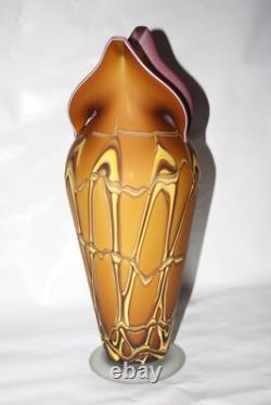 Magnifique vase en verre artistique multicouche signé Essie Zareh de 17 pouces soufflé à la main Baijab