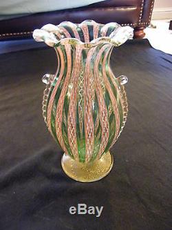 Murano Italie Art Glass Cannelée Ruffle Footed Or Jaune Fleck Flake Ruban Vase