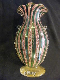 Murano Italie Art Glass Cannelée Ruffle Footed Or Jaune Fleck Flake Ruban Vase